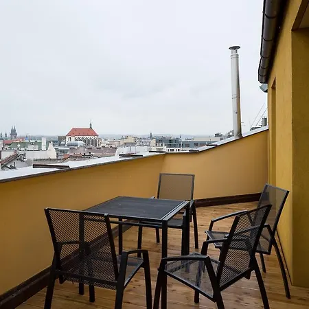 Apartment Avenue *