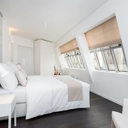 Avenue Apartment Prague