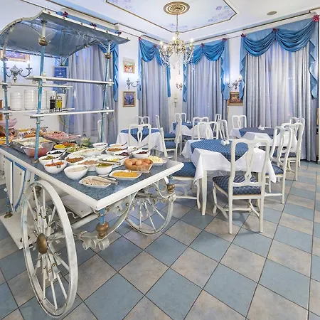William Hotel 3*