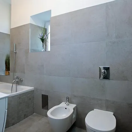 House - The Modern Flat *