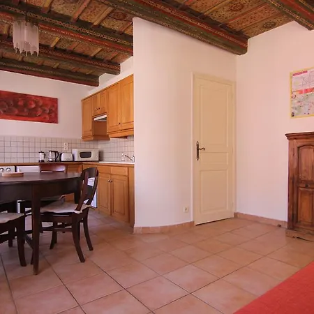 Apartment Vlasska House At The 3 Swallows