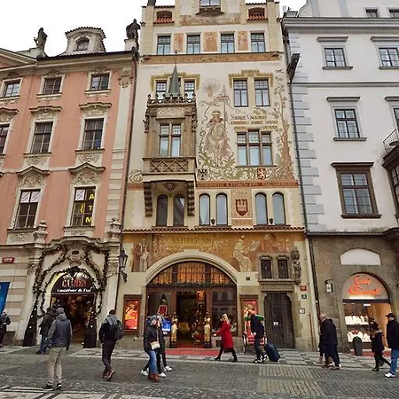 Cozy Flat By The Astronomical Clock Apartment
