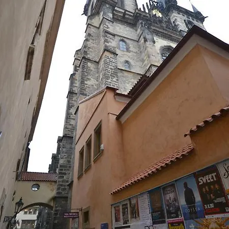 Apartment Cozy Flat By The Astronomical Clock