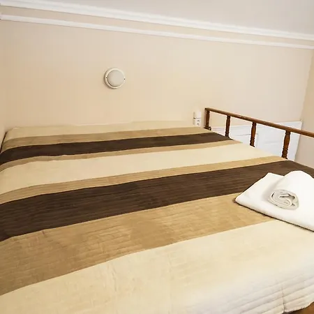 Modern Perlova Apartment *