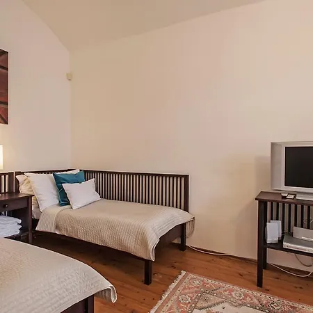 Otel Domus Henrici 4*