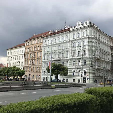 Glory On Legerova Apartment Prague