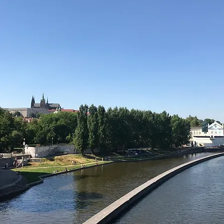 Apartment Beautiful Ujezd Prague