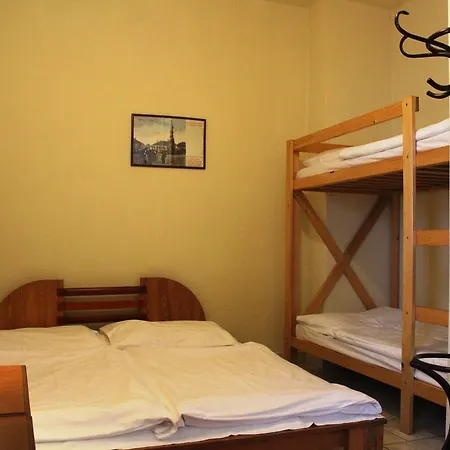 Marabou Hostel *