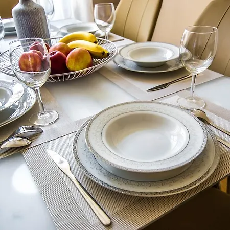 Apartament Unique 250m From The Charles Bridge Praga