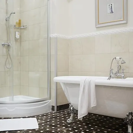 Aparthotel Almandine Praga