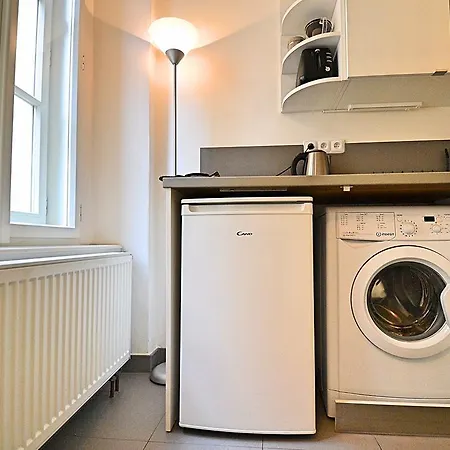 Charming Old Town Centre Studio *