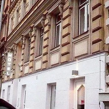 Royal Plaza Hotel 3*