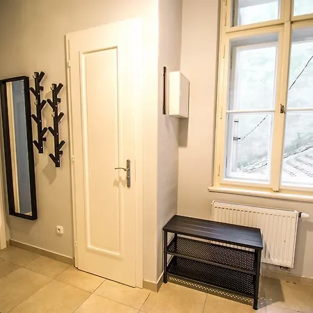 Apartment Reflection 2bdr By Ruterra *