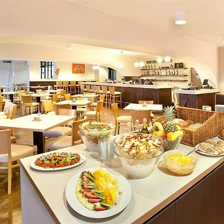 Akcent Hotell 3*