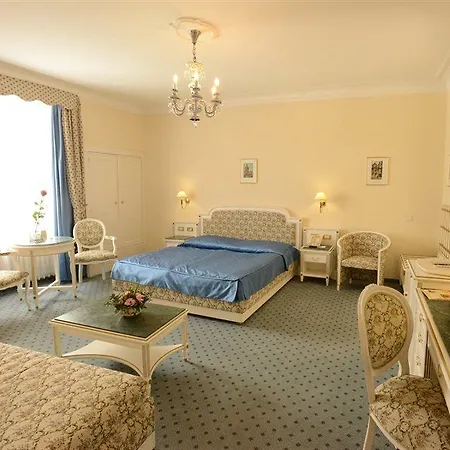 Hotel Ambassador Zlata Husa 5*
