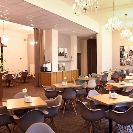 Otel Central Hotel Prague 3*