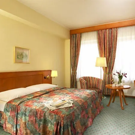 Szálloda Grand International - Czech Leading 4*