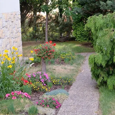 Guest house Garden Maria 3*