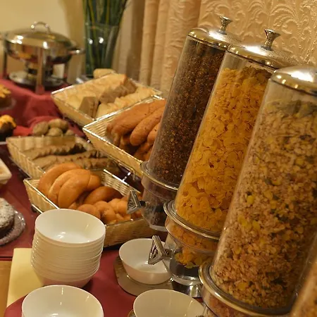 Angelis Hotel 4*