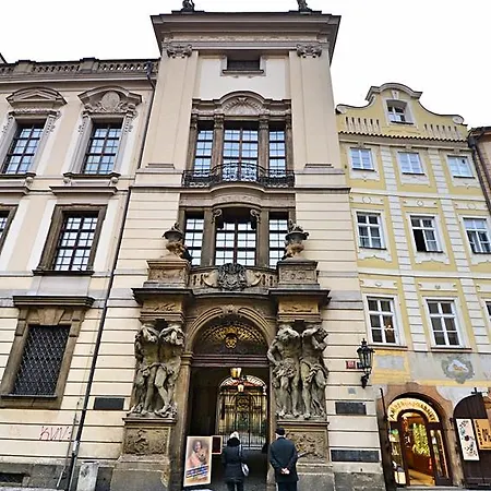 Charming Old Town Centre Studio Apartment