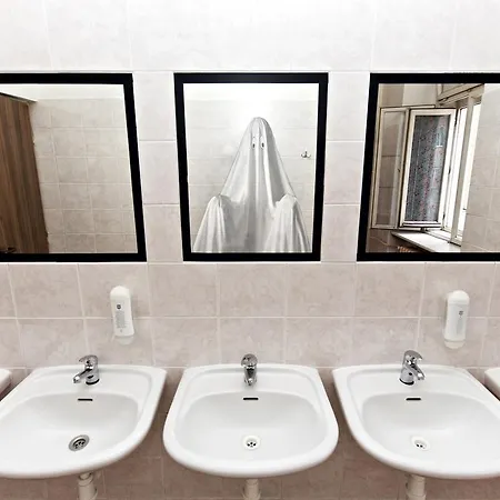 Hostel A Plus & Prague