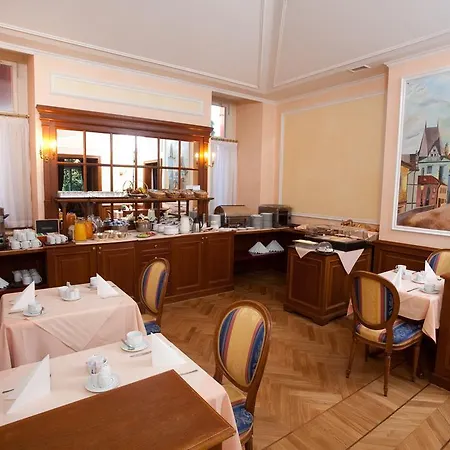 Hotel Kinsky Fountain Praga