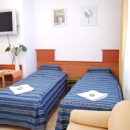 Free Zone Hostel Prague