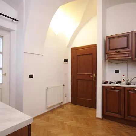 Apartment Tomasska Prague