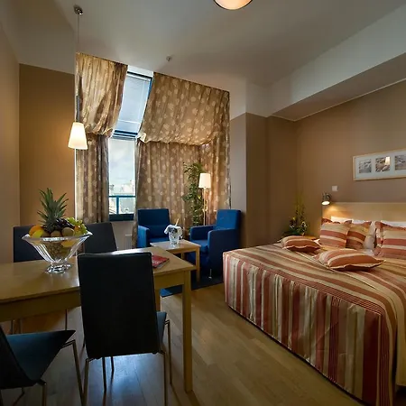 Hotel Ea Julis
