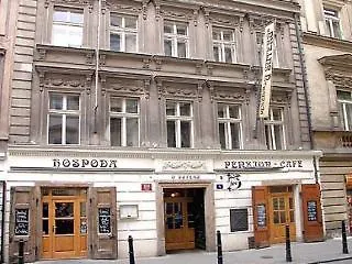 Hotell U Suteru