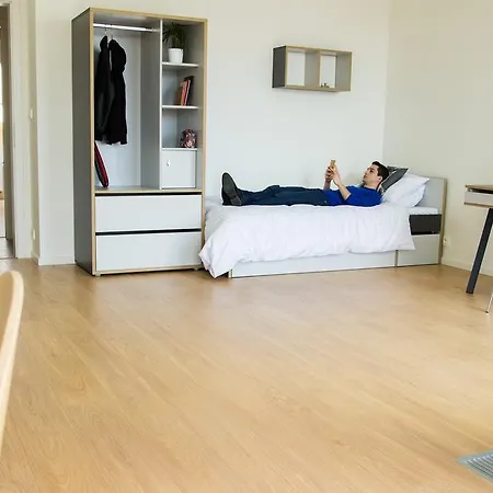 Belgicka Executive Apartment Prague