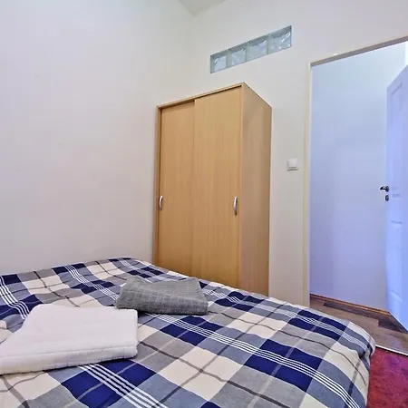 Arbes Apartment *