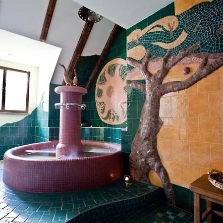 Selsky Dvur - Bohemian Village Courtyard
