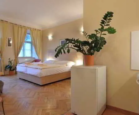 Daire U Zlate Podkovy *
