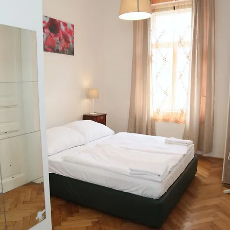 Charming Flats In Vinohrady | Praguestars * Prague