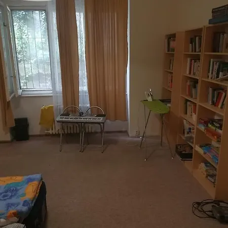 Flat 18 Minutes From Vaclavske Namesti * Praag