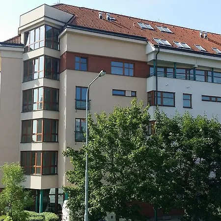 Zuzana * Prague