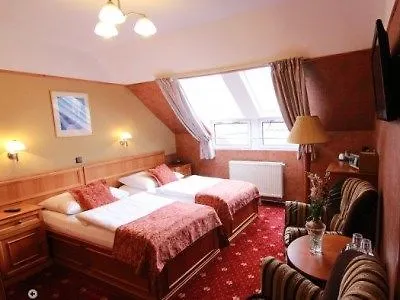 Hotell Old 3*
