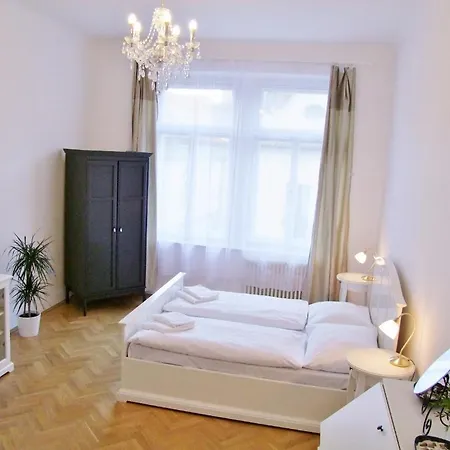 Charles Bridge Premium 4*