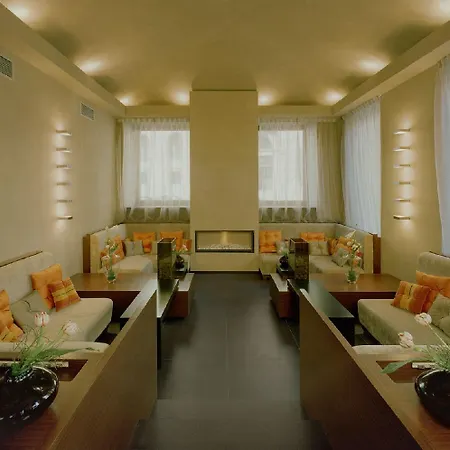 987 Design Szálloda 4*