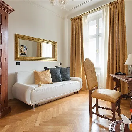 Hotel Charles Bridge Palace 4*