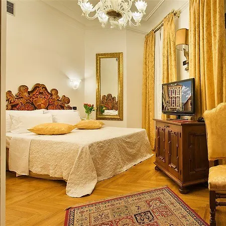 מלון Charles Bridge Palace