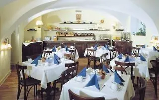 Blue Key 4* Prague