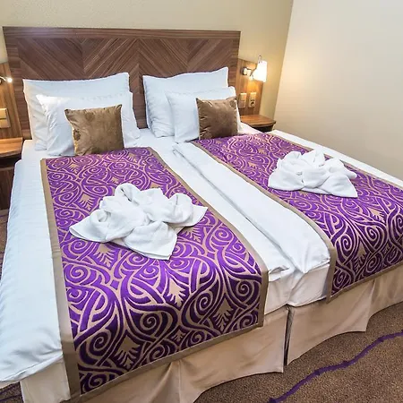 Merchants Crown Suites And Spa
