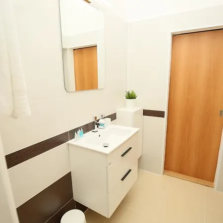 Ge Apartment