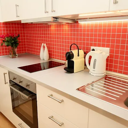 Apartment Ge *