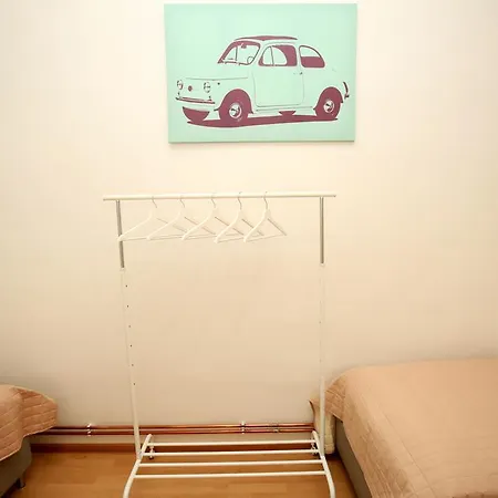 Apartment Ge *