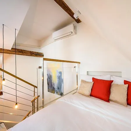 Triplex Kings In Old Town Apartment Prague