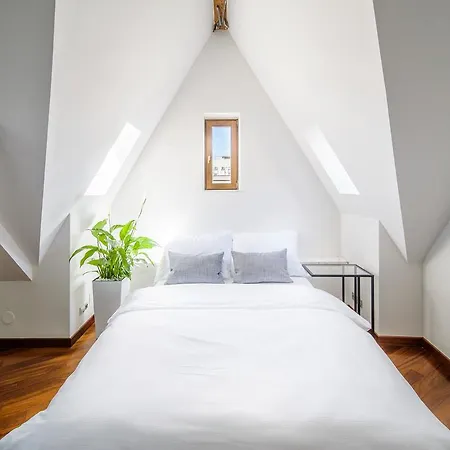 Apartment Triplex Kings In Old Town *