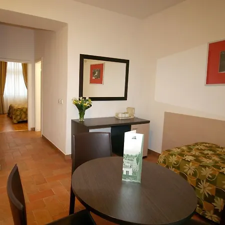 1 Hotel 4*